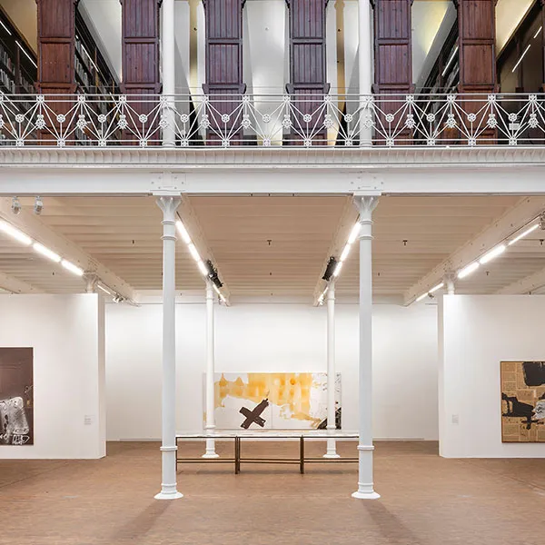 Señalización para el museo Fundació Antoni Tàpies Barcelona